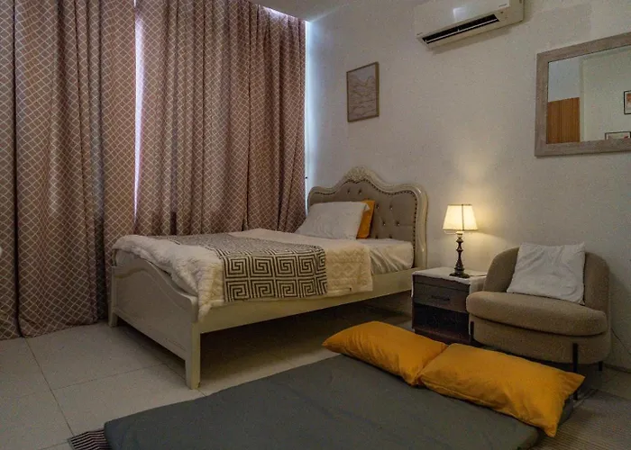 Avenir 22f Skyline View *