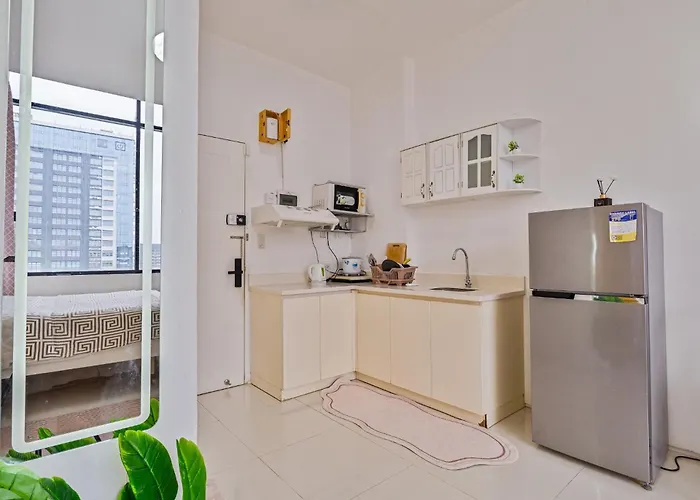 Avenir 22f Skyline View *