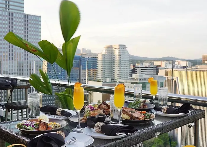 Avenir 22f Skyline View
