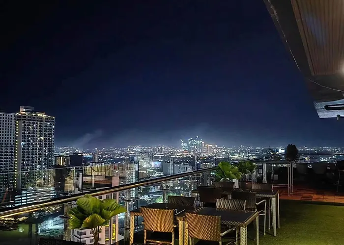Avenir 22f Skyline View